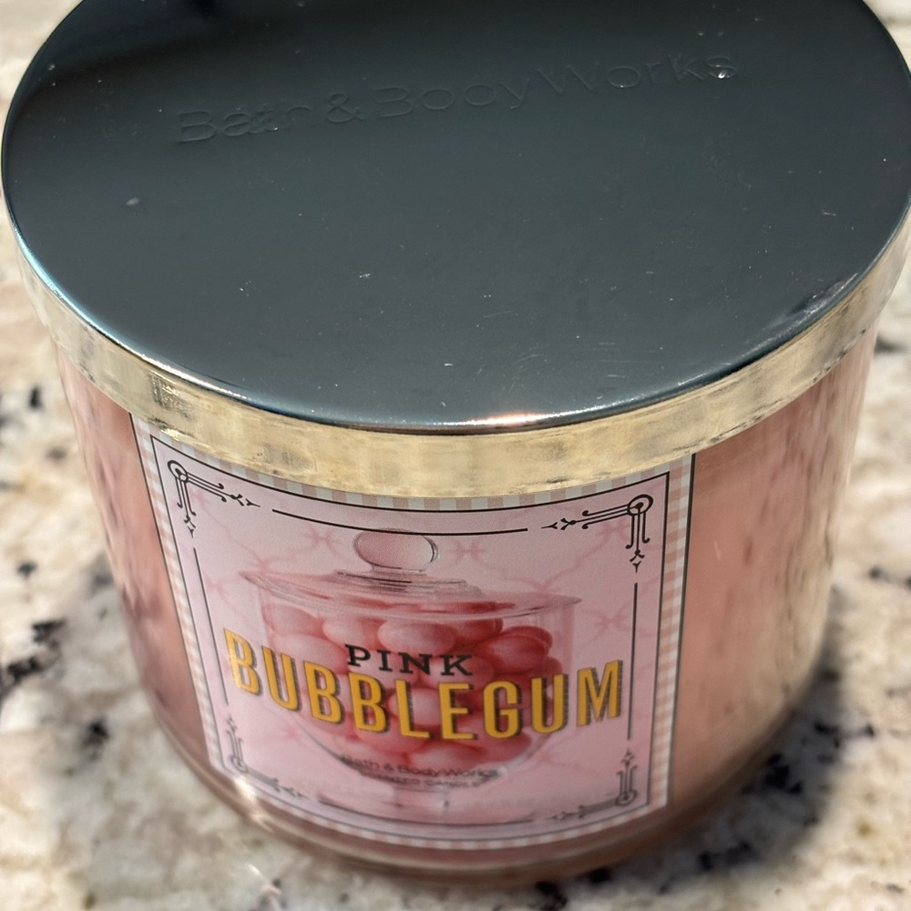 Bath & Body Works Pink Bubblegum Candle with Silver Lid